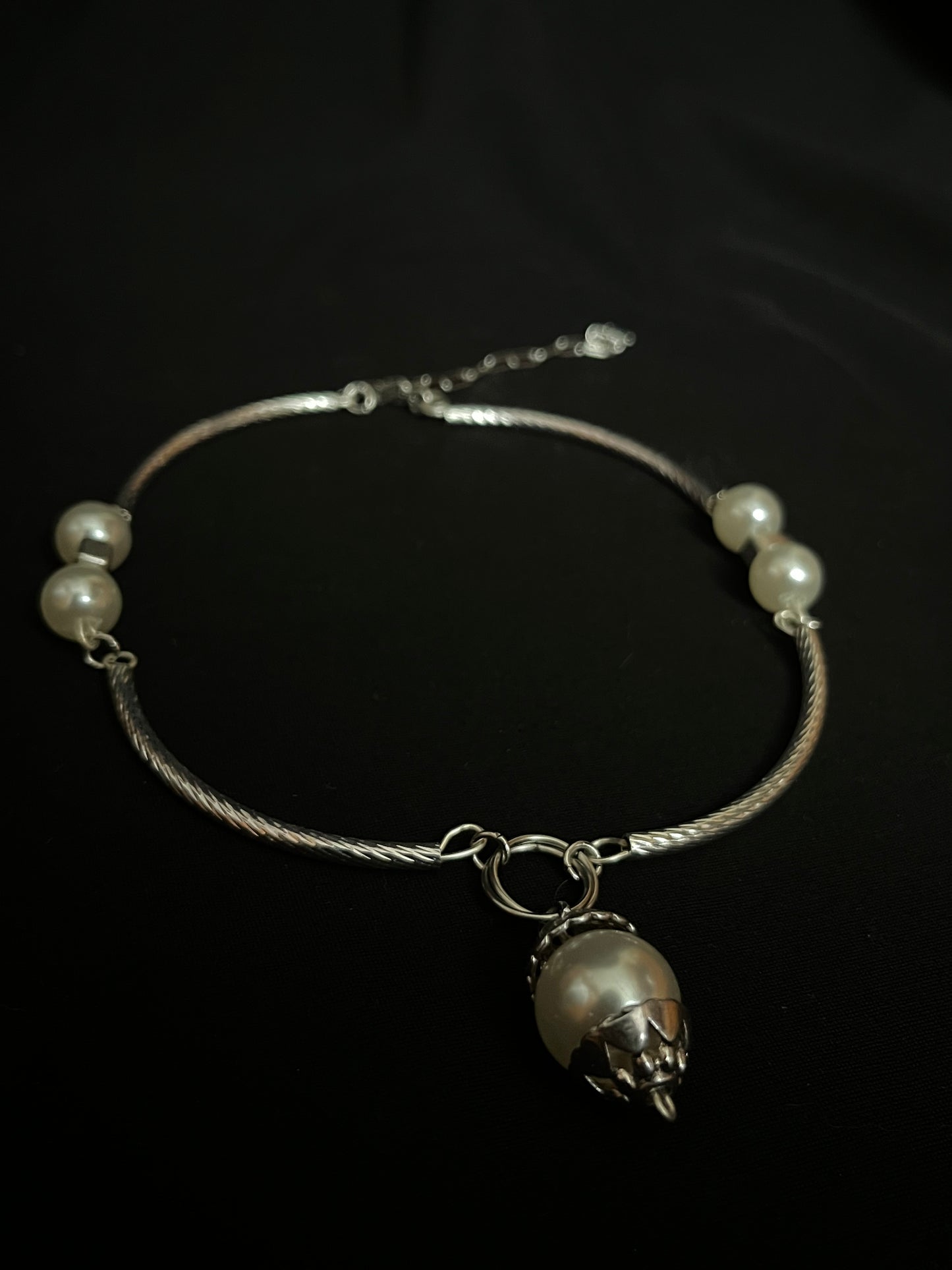 The Circle Pearl Necklace