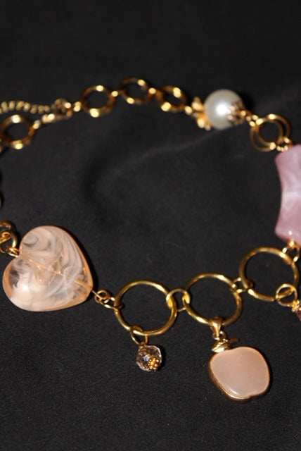 The Eve's Apple Choker