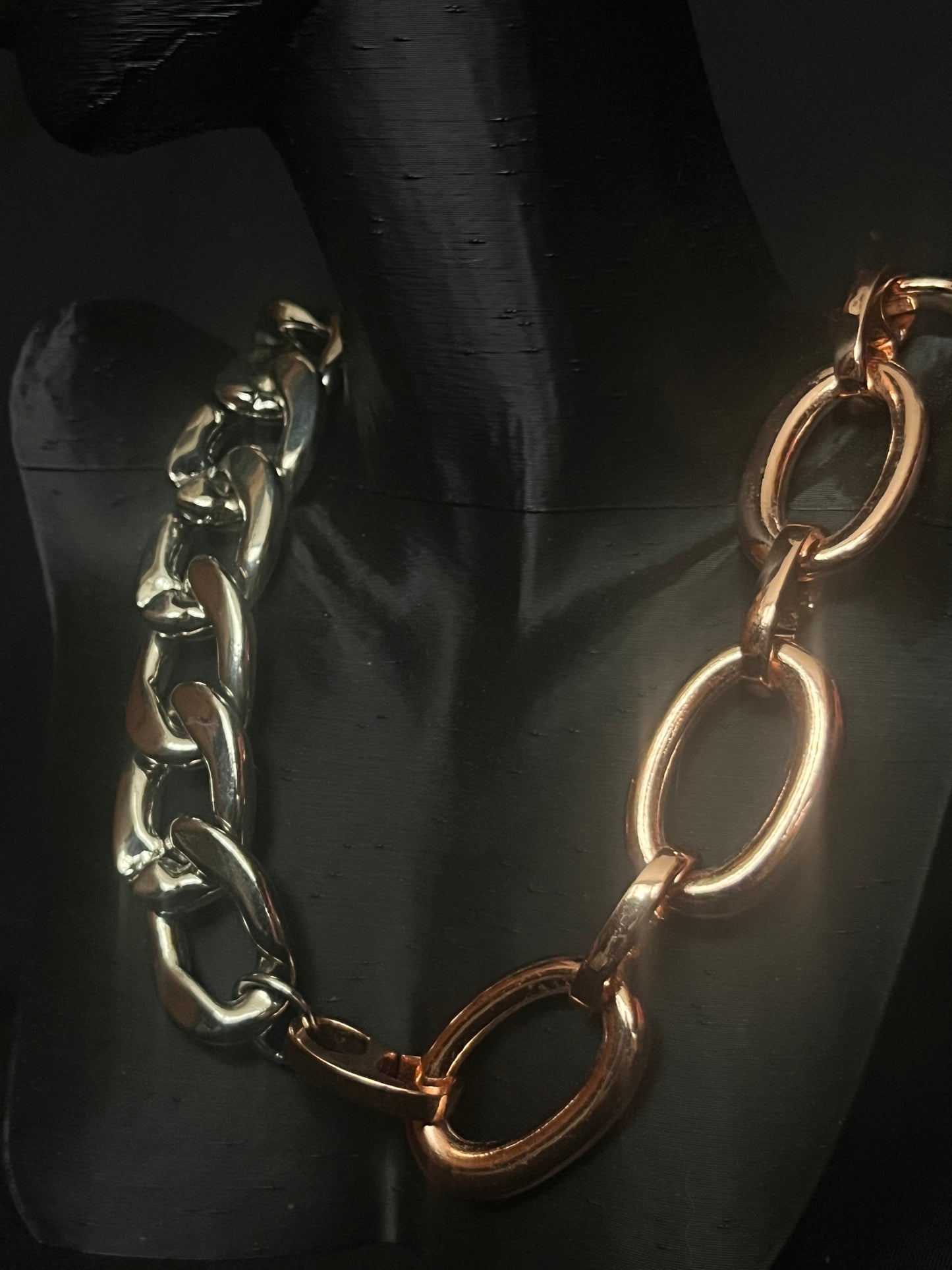 The Pinky Cruella 2 Necklace