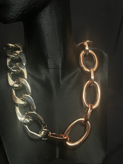 The Pinky Cruella 2 Necklace