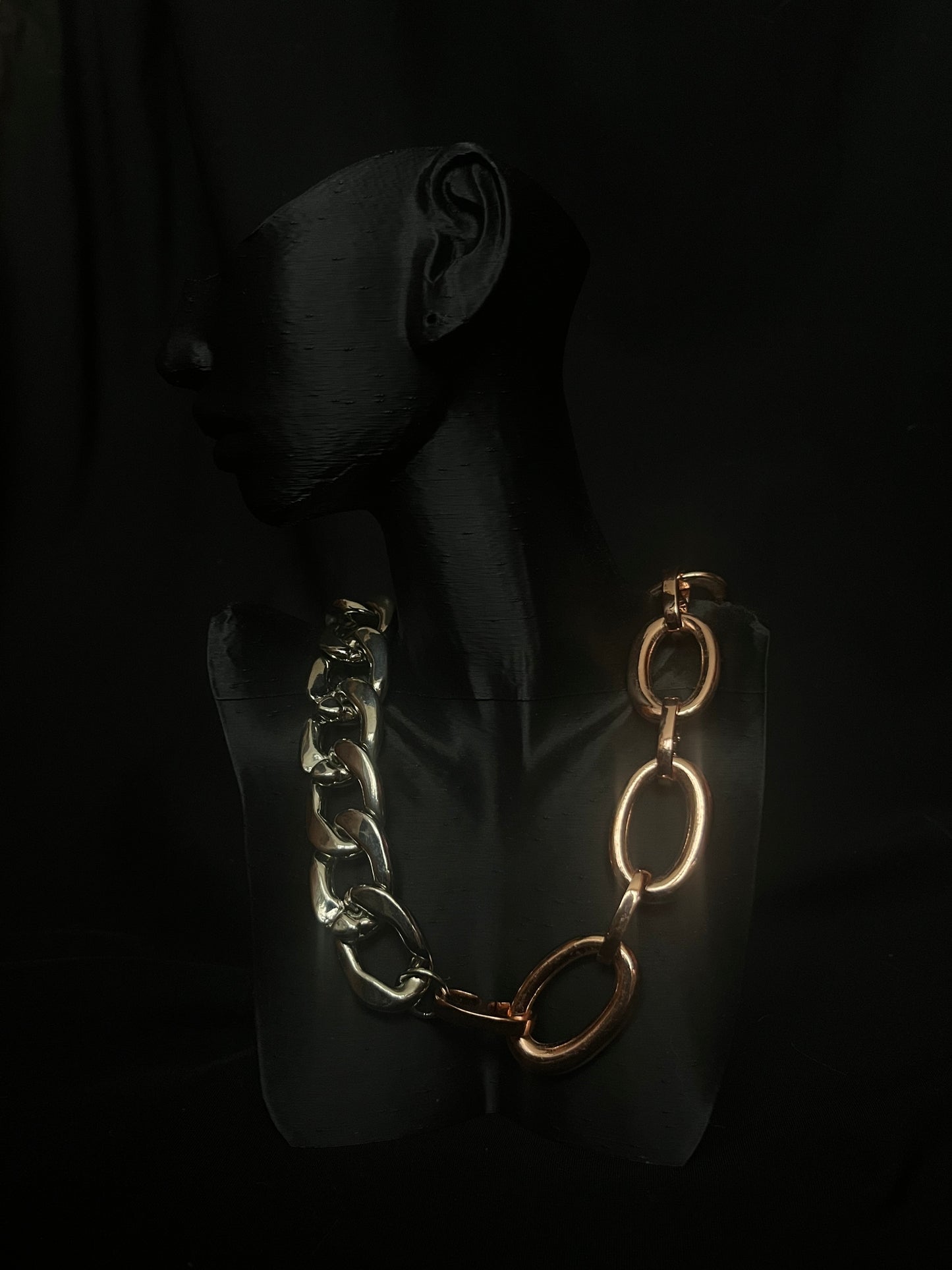 The Pinky Cruella 2 Necklace