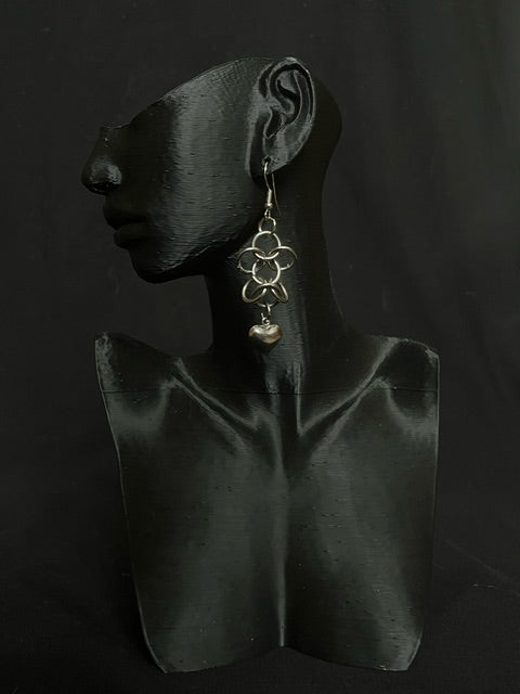 The European Love Earrings