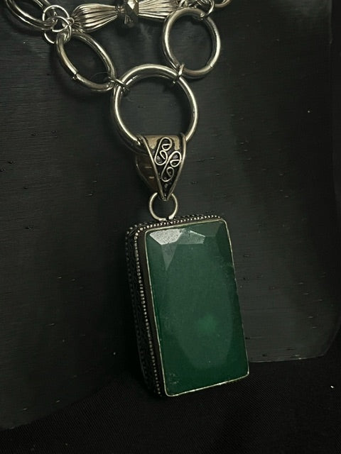 The Big Emerald Splash Choker